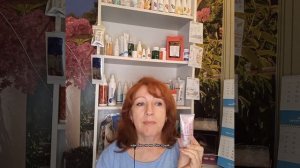 Крем - мусс для лица и шеи.