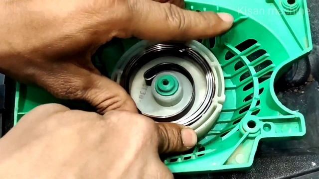 How to Repair the Starter on a chainsaw starter | spring installation | स्टार्टर की मरम्मत कैसे करे смотреть онлайн