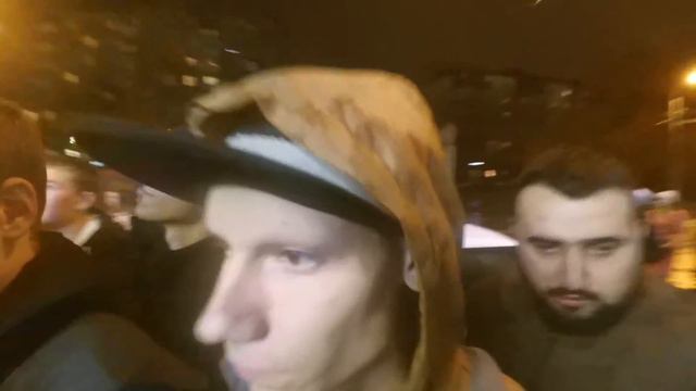 4 часа в очереди за шаурмой Димы Масленникова смотреть онлайн