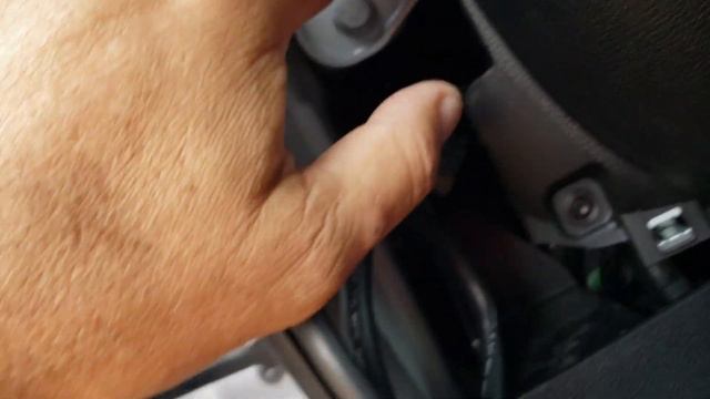 2022 MERCEDES-BENZ SPRINTER OBDII CONNECTOR RELEASE