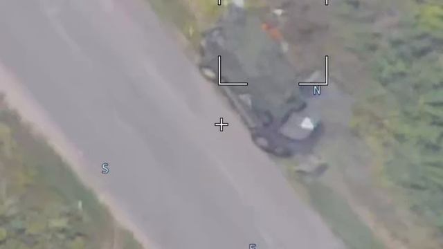 Уничтожение ББМ Казак ВСУ расчетом барражируещего боеприпаса Ланцет смотреть онлайн