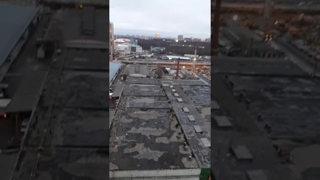 Коломойрский 13, метро Пионерская смотреть онлайн