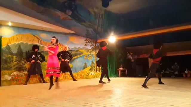 "Кавказское застолье". Горский танец. 2014 год. смотреть онлайн