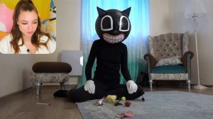 КОТЁНОК ПРОТИВ МОНСТРОВ в РЕАЛЬНОЙ ЖИЗНИ ?? Страшый SCP МОНСТР против КОТИКА