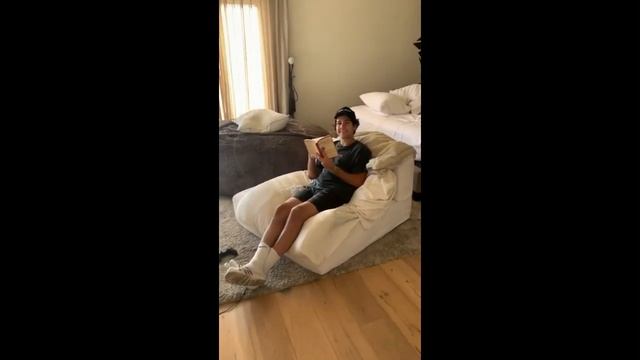 Ilya Tattoo David's Middle name to Bully him - David Dobrik & Vlog Squad Instagram Stories 44 смотреть онлайн