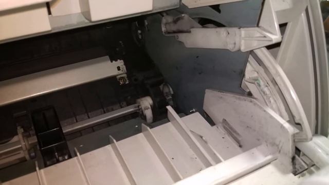 Принтер hp не захватывает бумагу смотреть онлайн