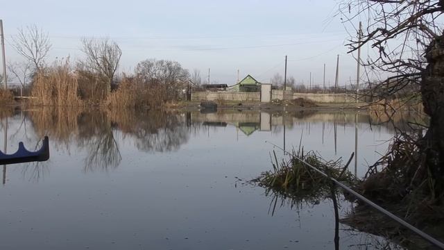 Рибалка в болоті брудна риба буде покарана смотреть онлайн