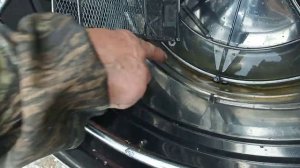 Устройство  поворотного   механизма  ,  в  медогонке  - 4 р.  авто  220в .  "МЕДУНИЦА "