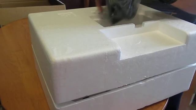 Распаковка — Швейная машина Janome 2252