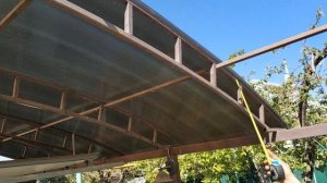 Сколько стоит навес из поликарбоната?