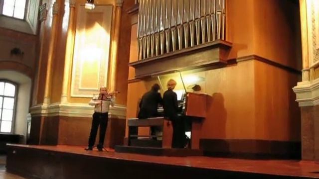 Станислав Калинин и Игорь Чернявский (скрипка) смотреть онлайн