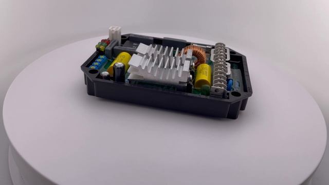 Регулятор напряжения UVR6 (13 Pin) смотреть онлайн