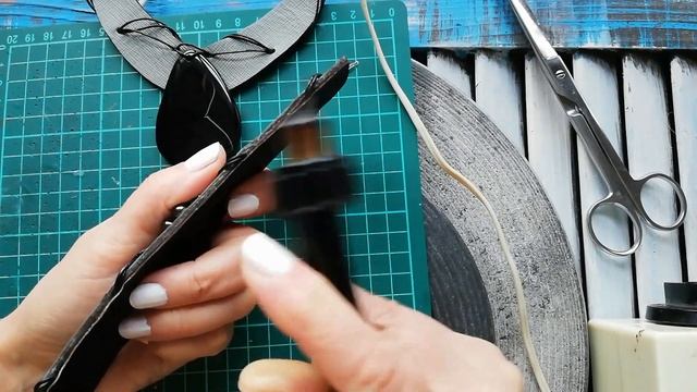 Браслет из натуральной кожи. Серьги. Процесс. смотреть онлайн