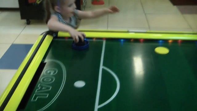 #VLOG развлекательный центр Французский бульвар для детей Харьков kid's entertainment center смотреть онлайн