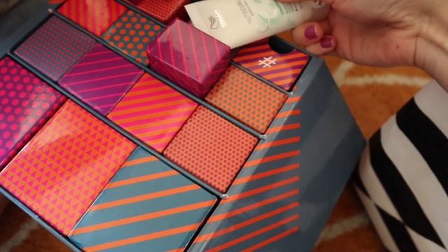 VLOGмас?☃️ Ну вот и календарь ОТКРЫТ!:-)/GUERLAIN в адвент-календаре/15.11.2019=^.^= смотреть онлайн