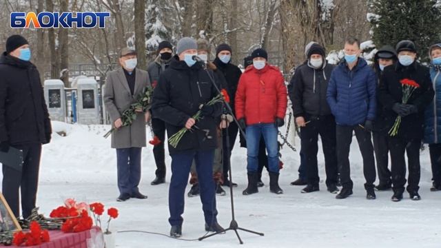 Волгодонск простился с «солдатской мамой» Дарьей Дробышевой смотреть онлайн
