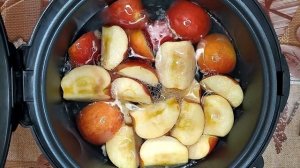 Компот из яблок в мультиварке