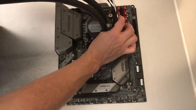 Montando PC Gamer l GTX 1080ti l i7 9700KF l MSI Z390 Mag Tomahawk I Corsair Crystal 570X смотреть онлайн