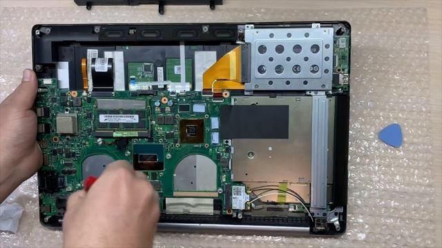 Чистка и Профилактика Ноутбука. Зачем чистить ноутбук? Замена термопасты | Южный | Одесса | Николае смотреть онлайн