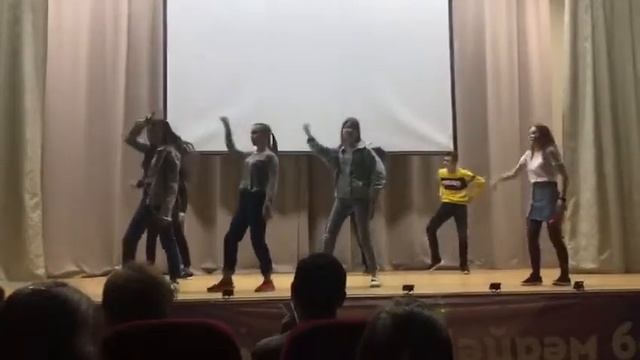 Танец под песню Крошка моя. смотреть онлайн