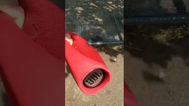 Колонка JBL смотреть онлайн