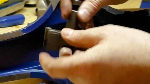 Record Vice (No: 23) - Quick Release Mechanism. смотреть онлайн
