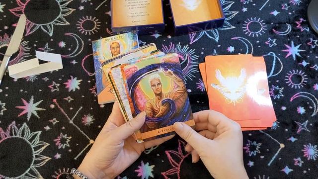 Box Opening, View & Review: Angel Guide Oracle Card Deck смотреть онлайн