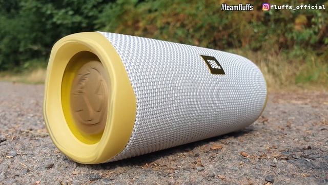 JBL FLIP 5 | TL | TOMORROWLAND EDITION | BASS TEST (LFM) 100% VOL. - MOVING ITSELF !!! смотреть онлайн