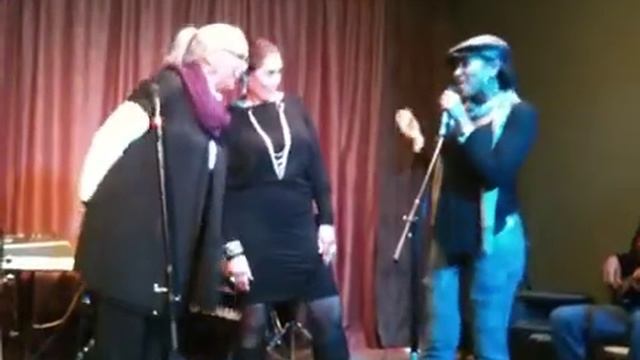 Terri J Vaughn Sings!!! смотреть онлайн