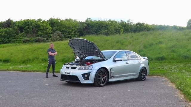 This 500BHP Holden/Vauxhall VXR LOVES TO DRIFT смотреть онлайн