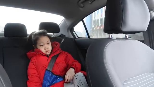 ВЛОГ Принесла ВШИ из школы! Готовим с Каролиной ужин /23.02.20 смотреть онлайн