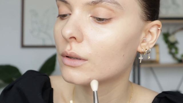 Eyeliner and Red Lips| A look that always makes me feel better and more confident| Carmen Antoche смотреть онлайн