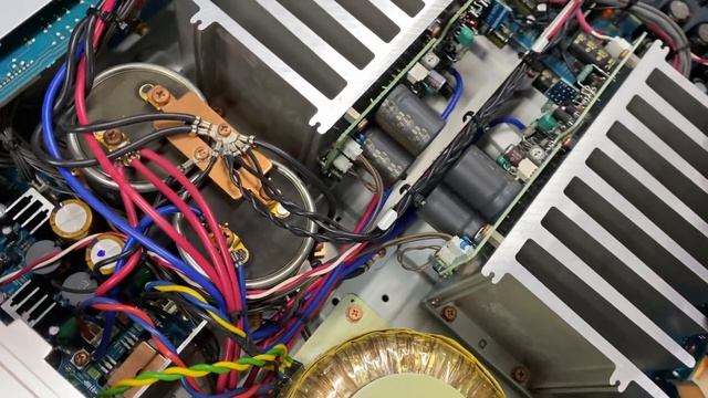 Маразм или Marantz. Как правильно?