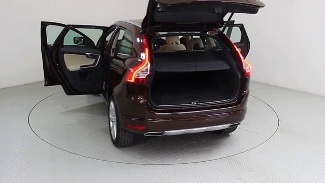 Volvo XC60 2.0 TD SE Lux (s/s) 5dr FROM USED CARS OF BRISTOL YY64 OVK смотреть онлайн