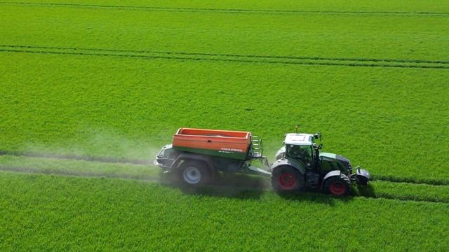 FENDT 718 mit AMAZONE ZG-TS 10001 ProfisPro Großflächenstreuer / 4K смотреть онлайн
