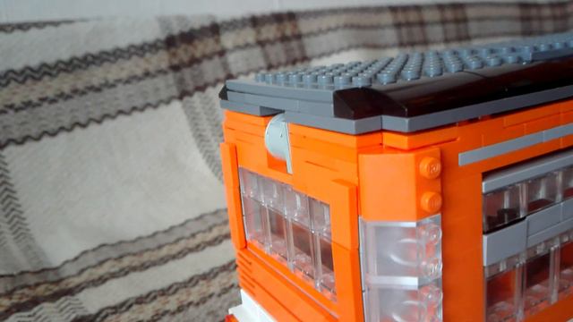 Lego автобус Mercedes-Benz O 305 (12 stud moc) смотреть онлайн