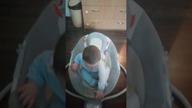 Научились садиться в люльке. ? смотреть онлайн
