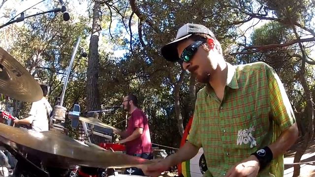 Matteo "Mammolo" Mammoliti Raphael & Eazy Skankers soundcheck смотреть онлайн