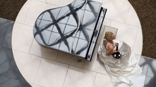 Feeling Good | Kris + Bec смотреть онлайн