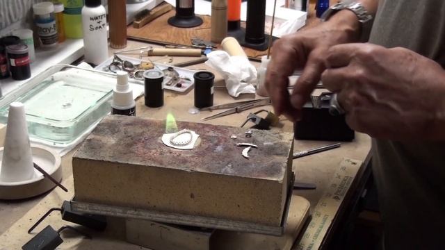 How to Solder Multiple Pieces Simultaneously. смотреть онлайн