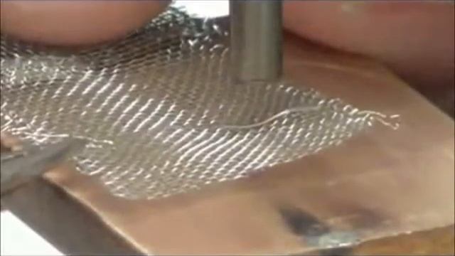 Сварка платиновой сетки и платиновой проволоки к сетке аппаратом CD200DP смотреть онлайн