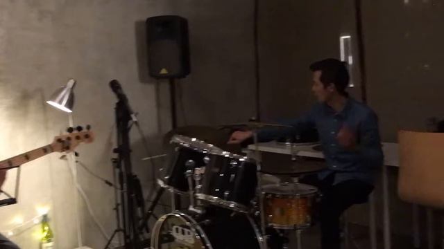 Misty - jazz cover - sound text Zoom IQ7 смотреть онлайн