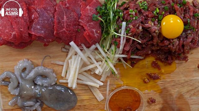 MUKBANG ASMR 산낙지 육회 육사시미 먹방 RAW BEEF LIVE OCTOPUS SEAFOOD SQUID EATING SOUNDS 生たこ Makanan Hải sản смотреть онлайн