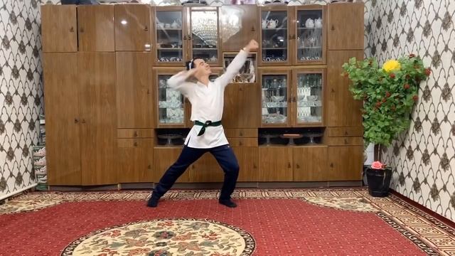 Андижанская полька- дома во время карантина( Шерзод Кенжебаев. Andijan polka-Sherzod Kenjebaev. смотреть онлайн
