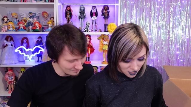 11кг Кривых Кукол! Беспредел от Маттел! ★ Большой Анбоксинг 28 ★ Monster High, Rainbow High, LOL OM смотреть онлайн