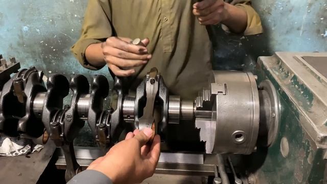 Rebuilding Toyota Hilux 2nd Engine- Toyota Hilux Engine Restoration |