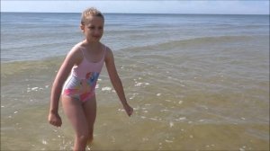 ?SWIMMING IS AWESOME?