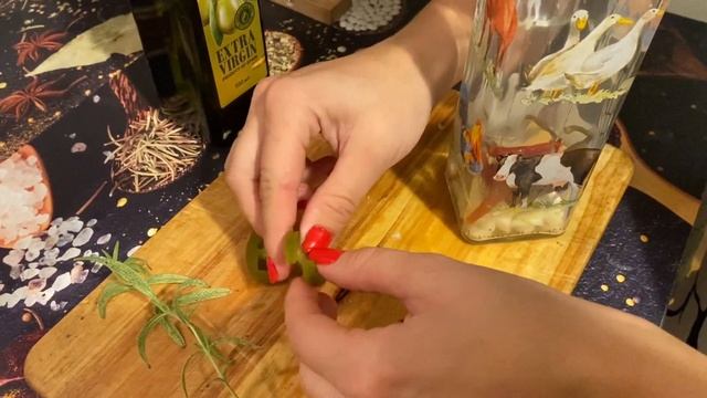 Острое чесночное масло с чили и халапеньо??(Итальянская кухня) смотреть онлайн