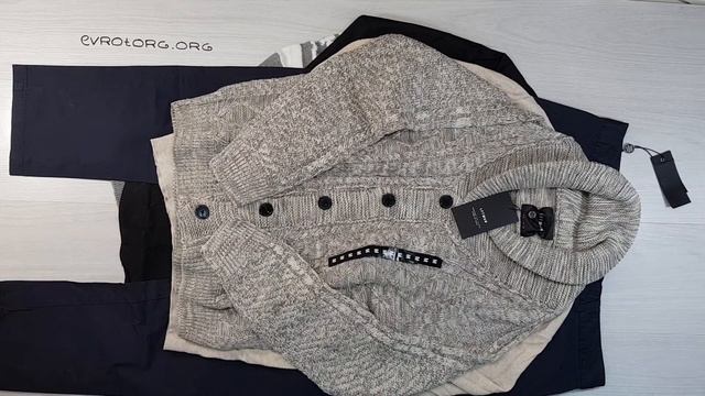 A4 03935 Mix Lefties Men (мужской микс осень-весна) №3 16,2 кг. 18,60€ за кг. 45 шт смотреть онлайн