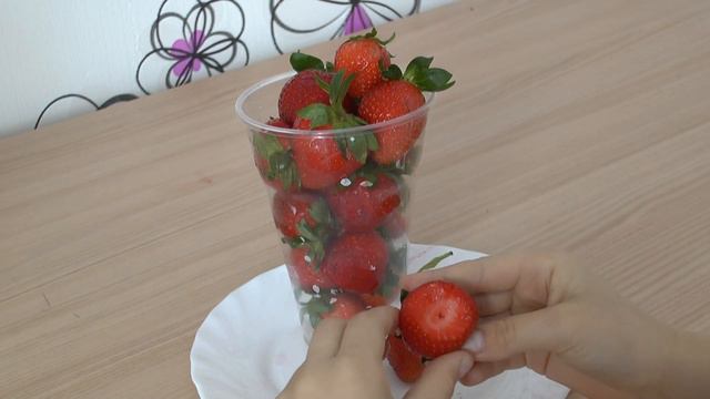 Клубника из Турции смотреть онлайн